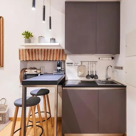 Maison D'artiste In Brera Apartment