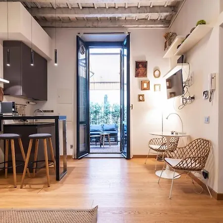 Maison D'artiste In Brera Milan
