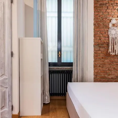 Apartment Maison D'artiste In Brera Milan